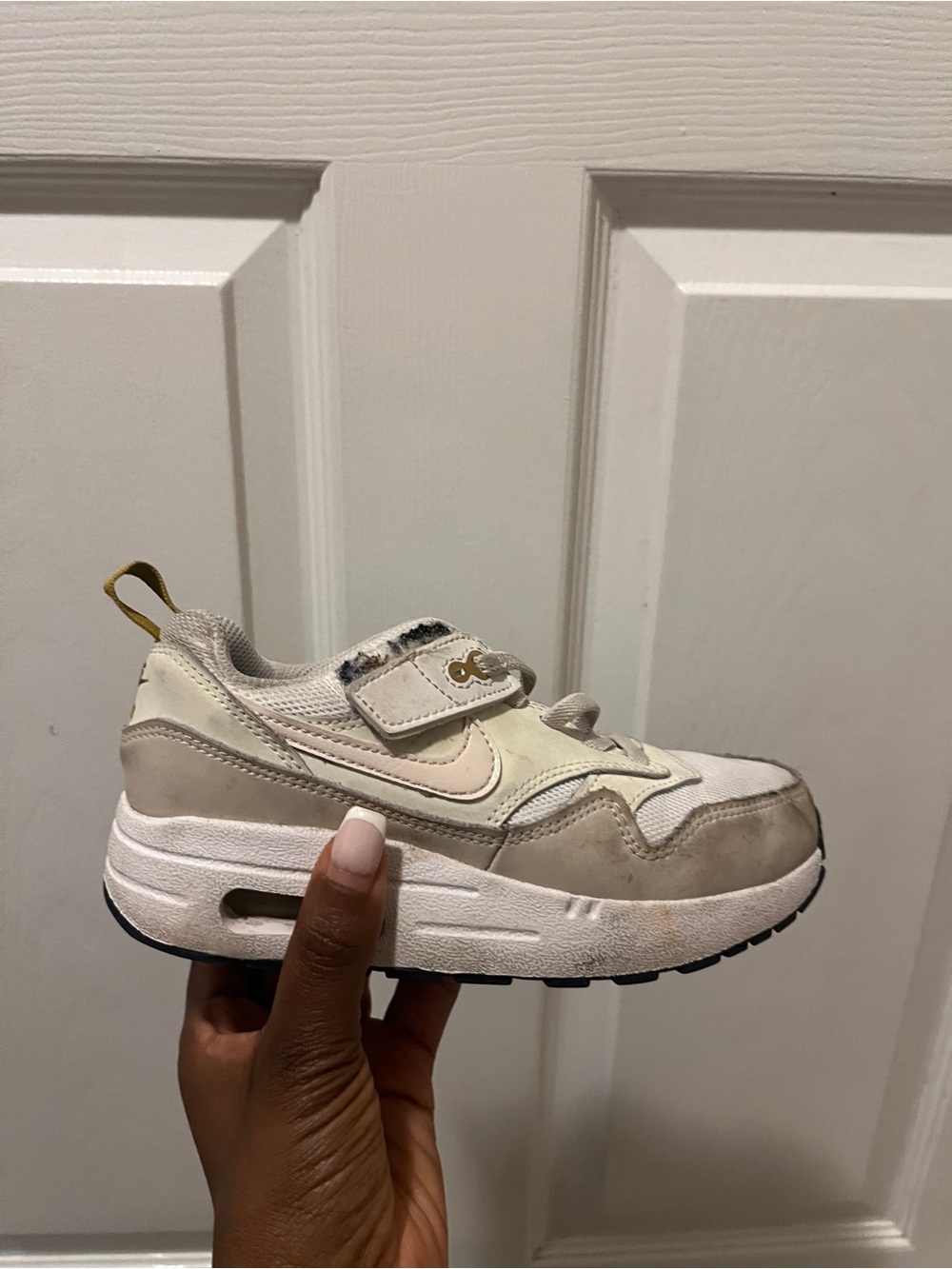 Kids nike sneakers